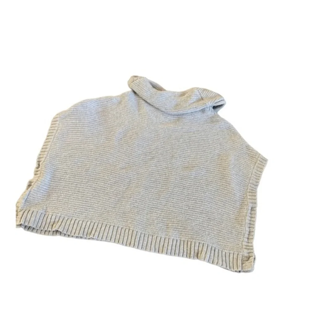 Girls Pull Over Sweater Gray Metallic‎ Size 4T